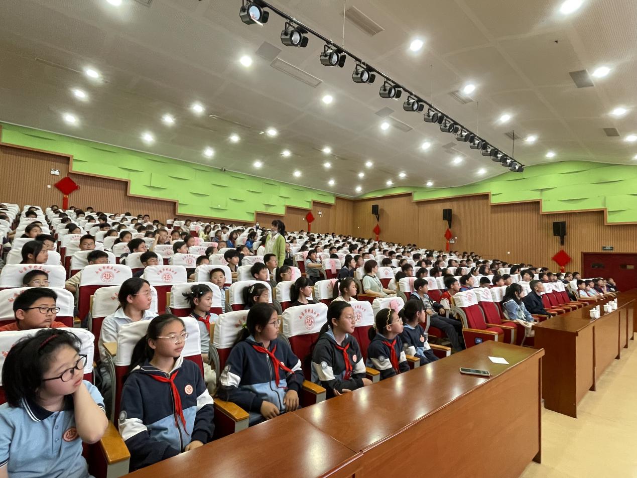 思政进课堂2025.4.16(1)_html_m1ebec88.jpg