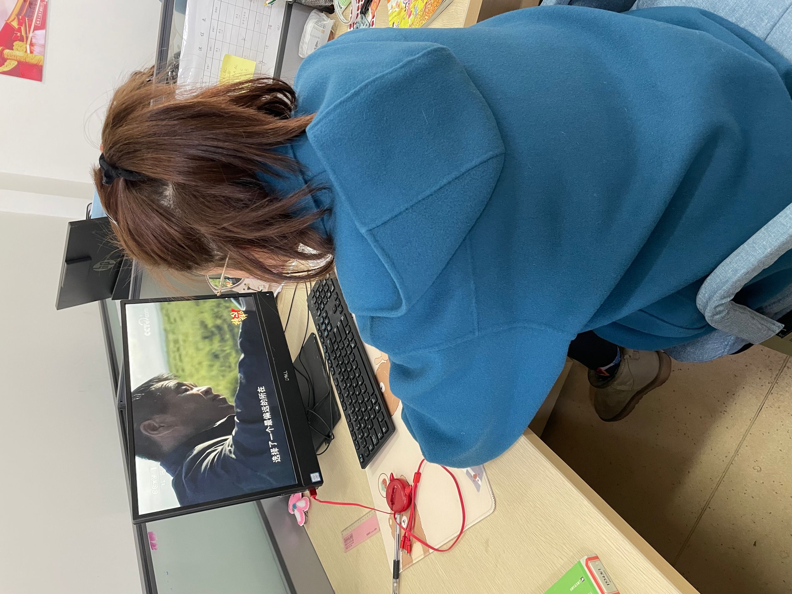 榜样6学习新闻_html_1a64685a.jpg