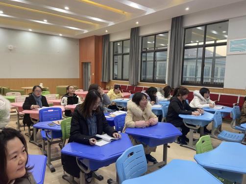 【金立义名师工作室】 课时目标精准定位，任务驱动精准教学——金立义名师工作室活动报道