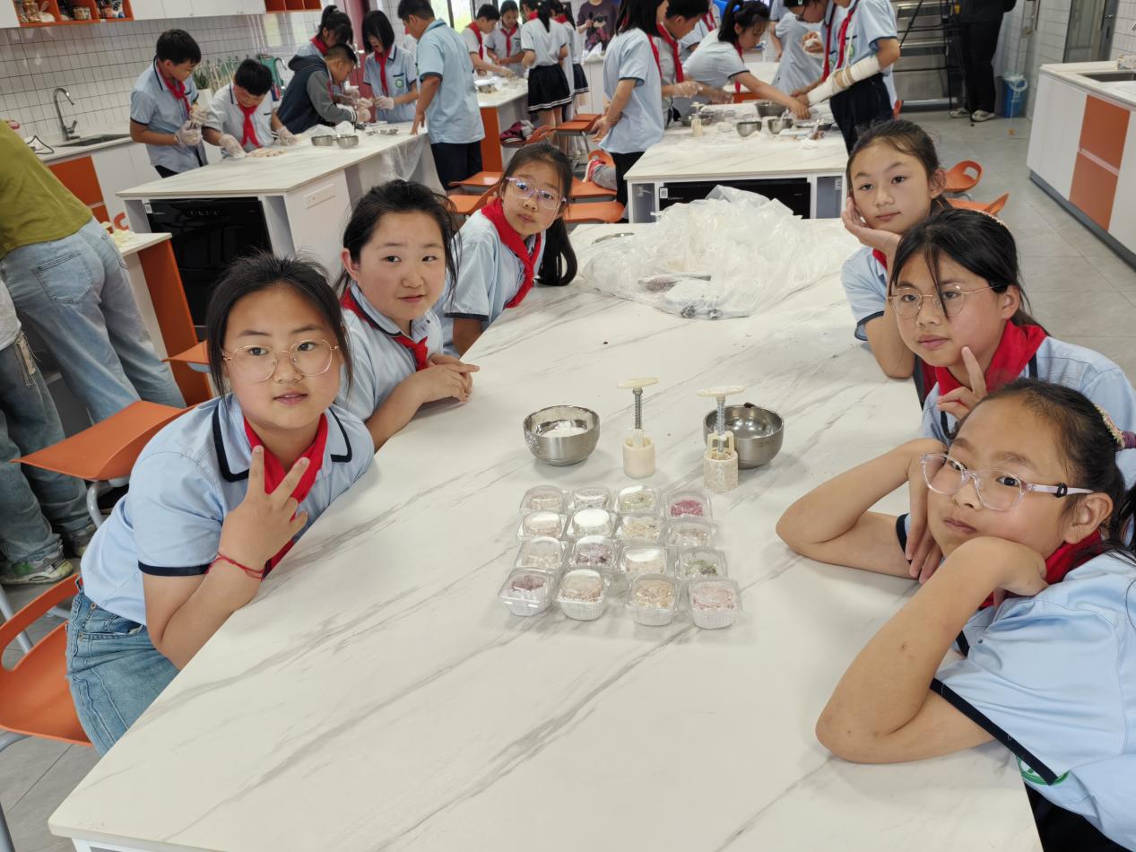 20250516班级结队 (1)_html_7e9dda99.jpg