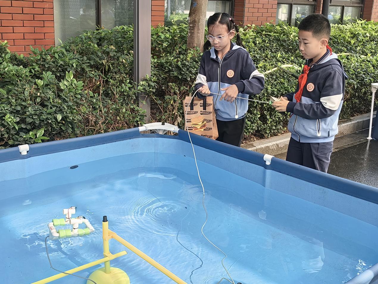 水上机器人比赛2025.5.25(1)_html_m78b44ffc.jpg