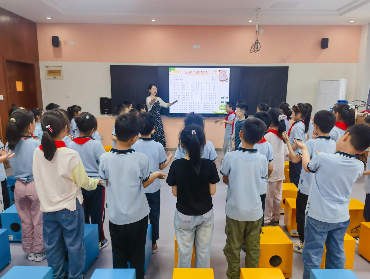 【知行晓庄】“音”悦你我，“乐”享教研----南京市晓庄小学音乐校本主题研修活动