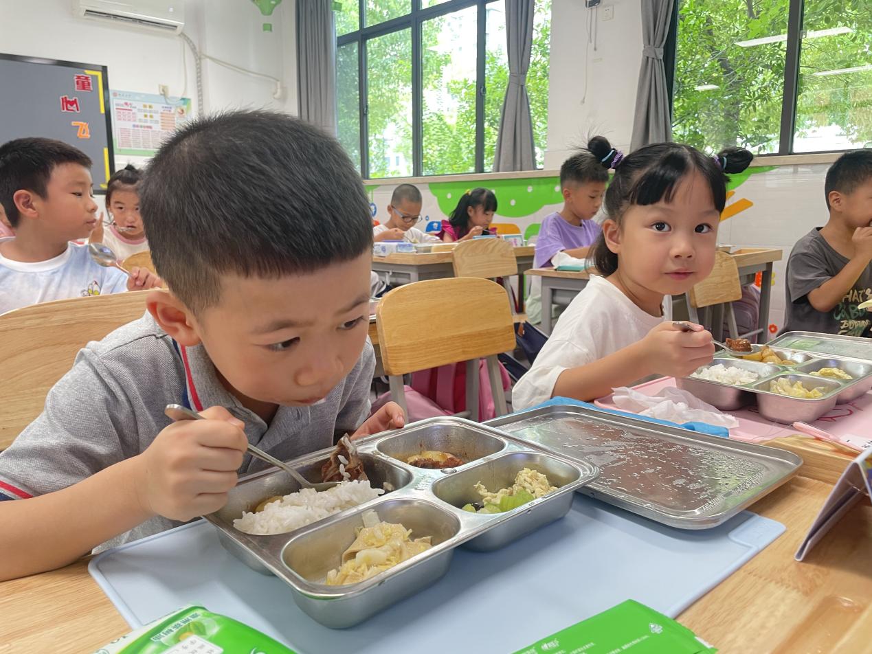 20240826记南京市晓庄小学2024级新生入学教育活动_html_m5bbe2550.jpg