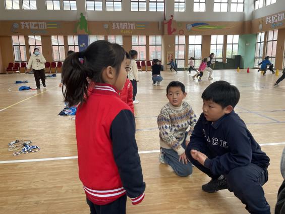 快乐体验 筑梦成长——栖霞区燕子矶幼儿园参访小记_html_m794205b3.jpg