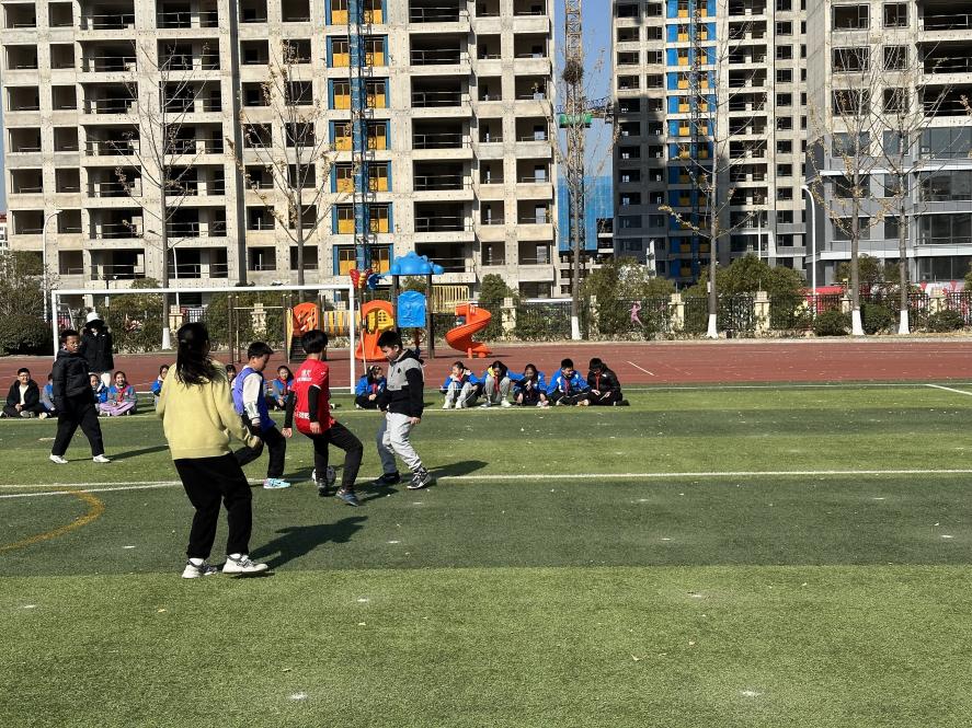 20231205晓庄小学“校长杯”足球班级联赛赛程报道（二）_html_c0ca83f.jpg