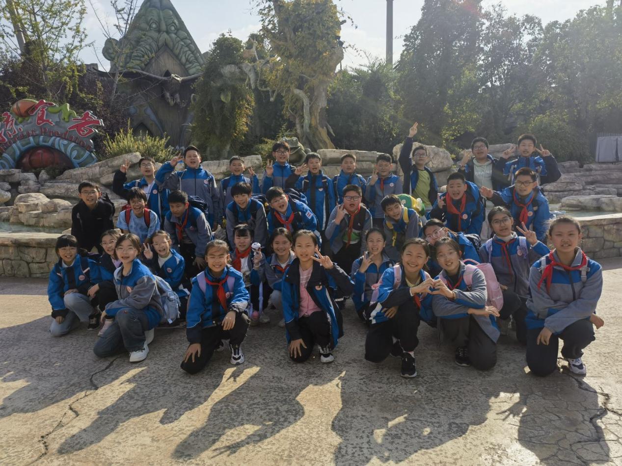 2025.10.24秋游_html_1116df31.jpg