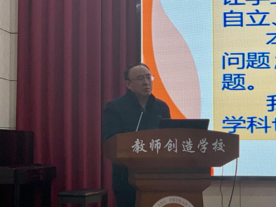 学校计划宣讲会_html_131f9a43.jpg