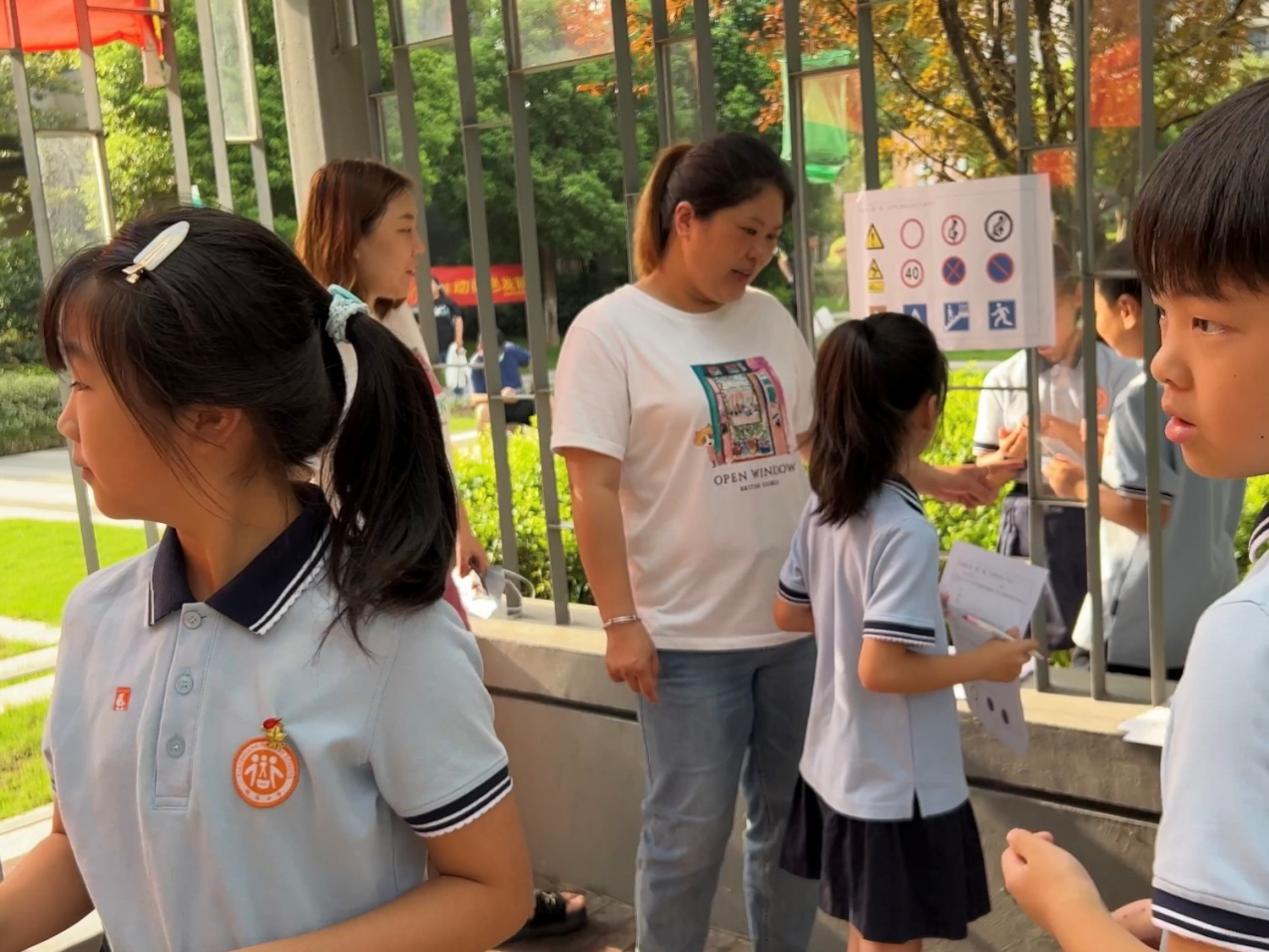 二（5）中队暑假实践活动（七）_html_415b8d3a.jpg
