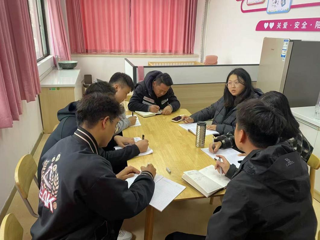 短兵校本研修简报_html_m23b69a0a.jpg