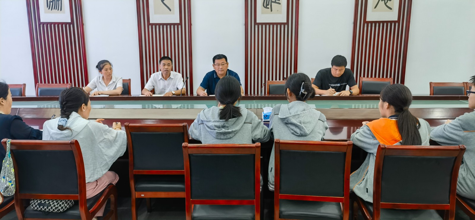 【协进燕中】“食”在燕中，尽“膳”尽美 南京市燕子矶中学2023-2024学年第一学期膳食委员会第一次会议成功召开