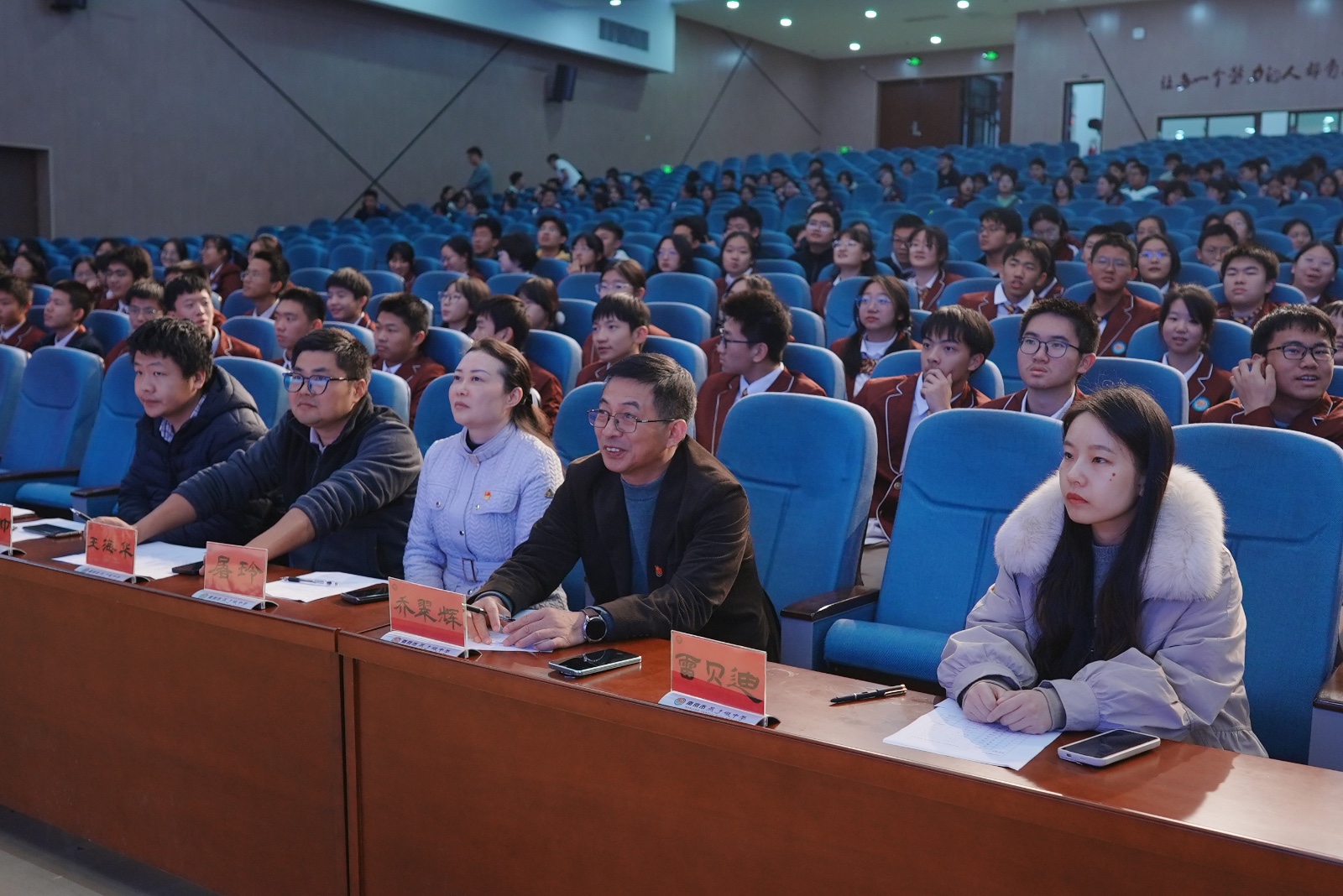 照片2.JPG 照片2.JPG