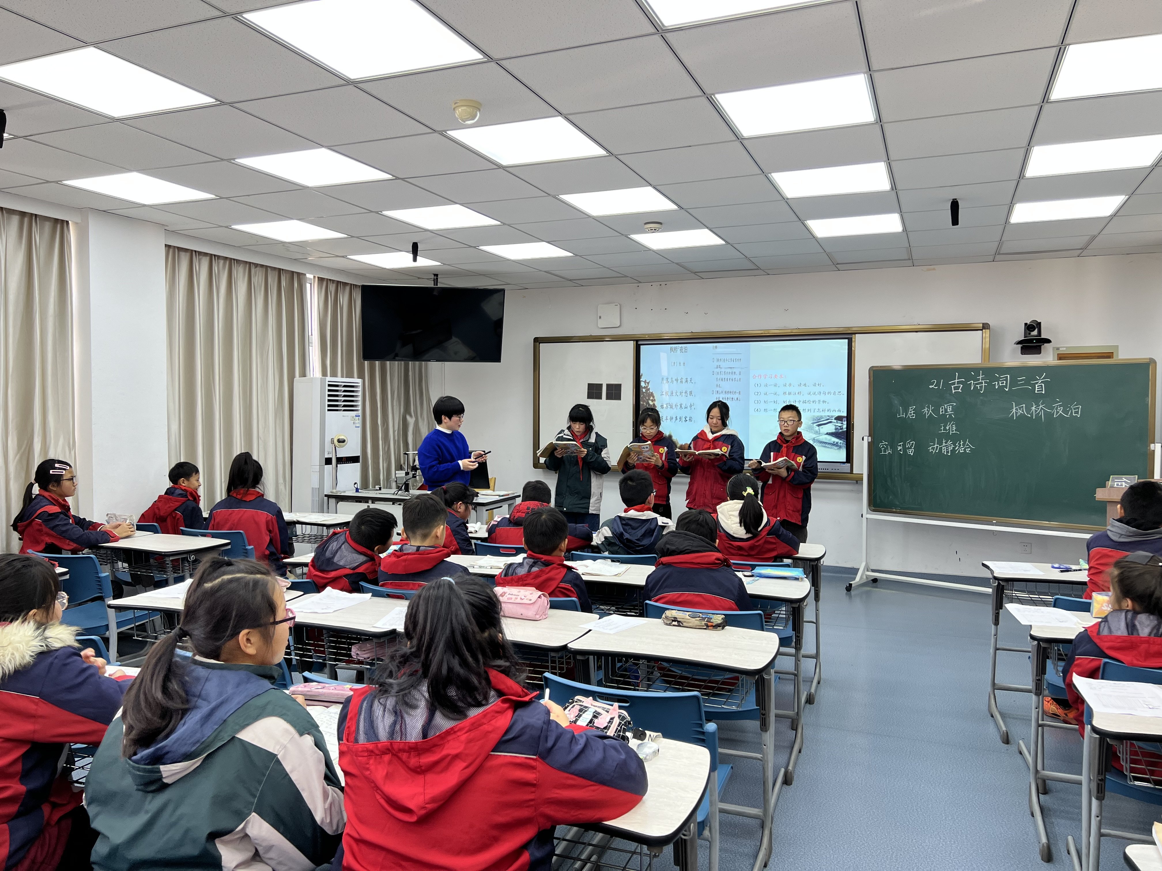 活动新闻报道_html_5c2be788.jpg