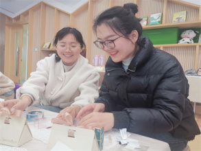 【灵动西幼】美丽，我们自己创造 ——记西岗幼儿园开展庆“三八”妇女节工会活动