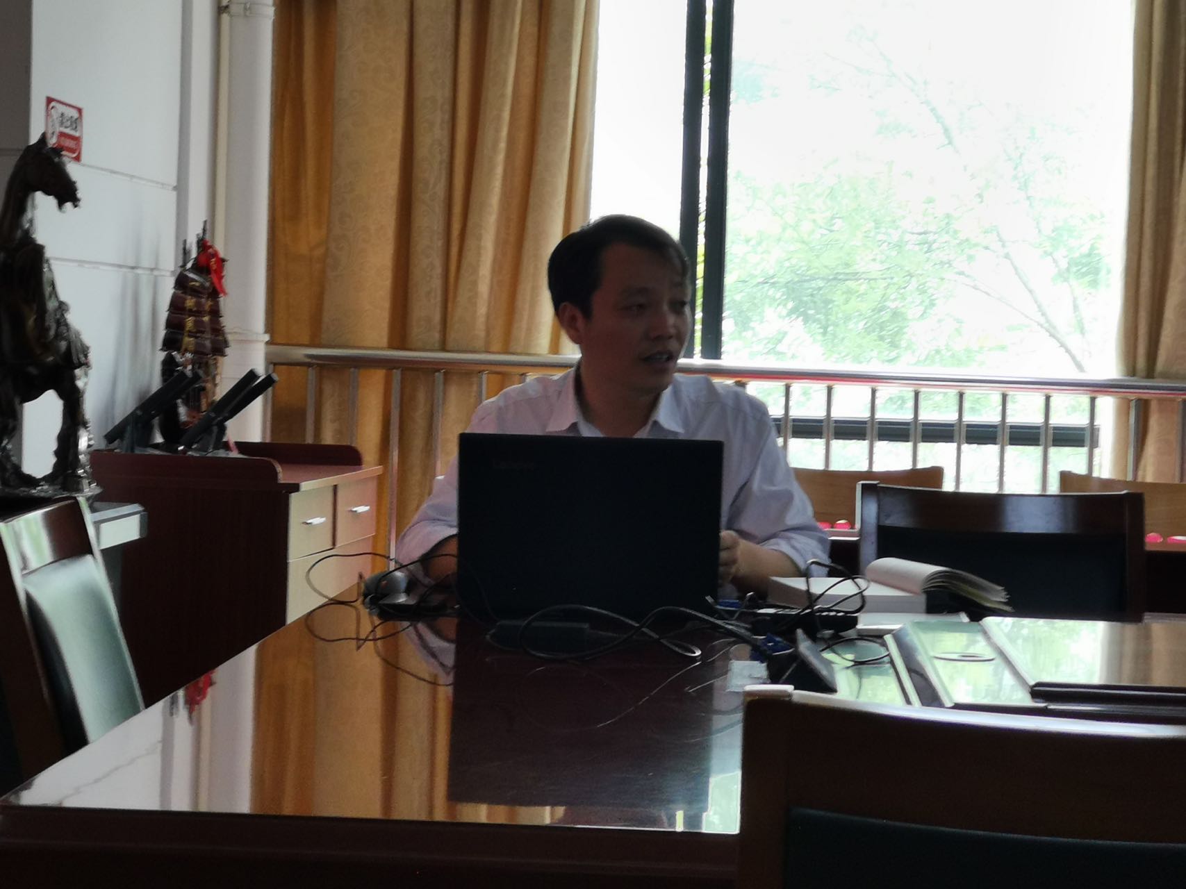 2022.9.21党员会议_html_3b2c4ba2.jpg