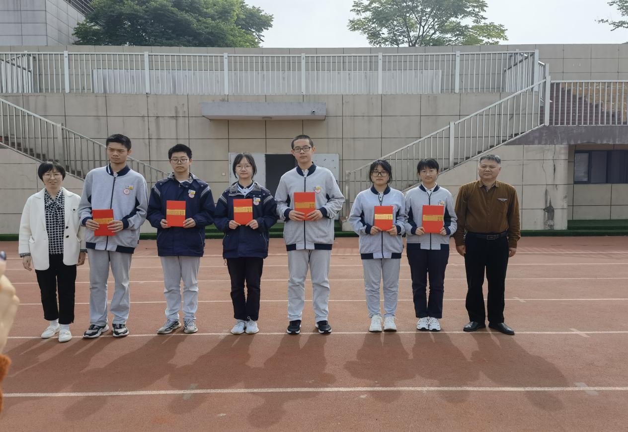 【融进教学】热烈祝贺我校学子在栖霞区第六届“汉语活动周”比赛中取得佳绩！_html_10ef6da7.jpg