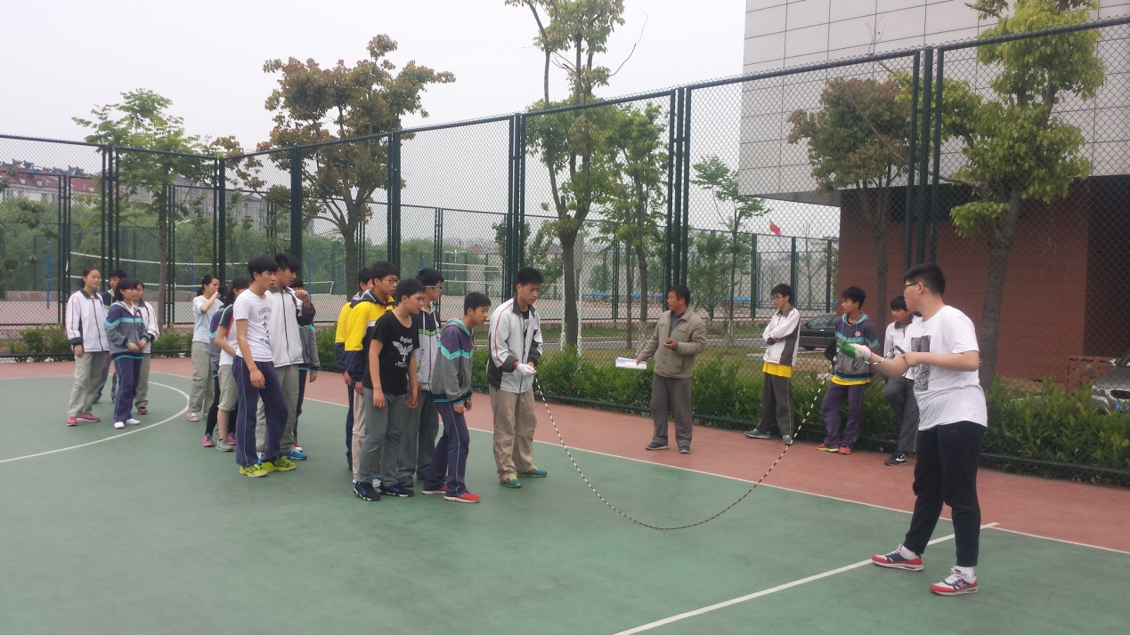 8-5-2冬季栖霞区海门实验初级中学跳长绳比赛处成绩册_html_4015c768.jpg