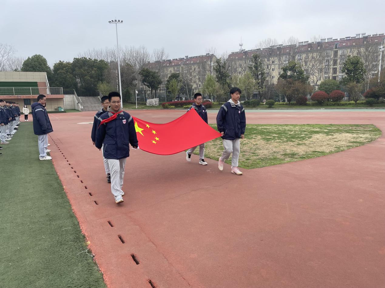 6升旗仪式报道20230320_html_m102cfabe.jpg