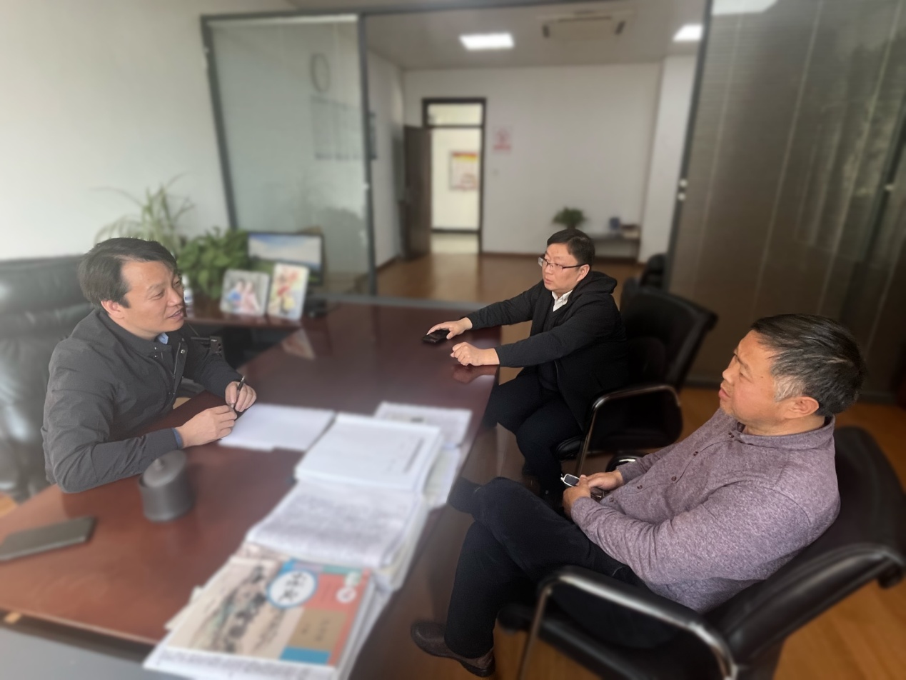 【融进实园】同课异构展风采 教学研讨促成长——热烈欢迎海门专家团队来我校指导交流_html_7674d33d.jpg