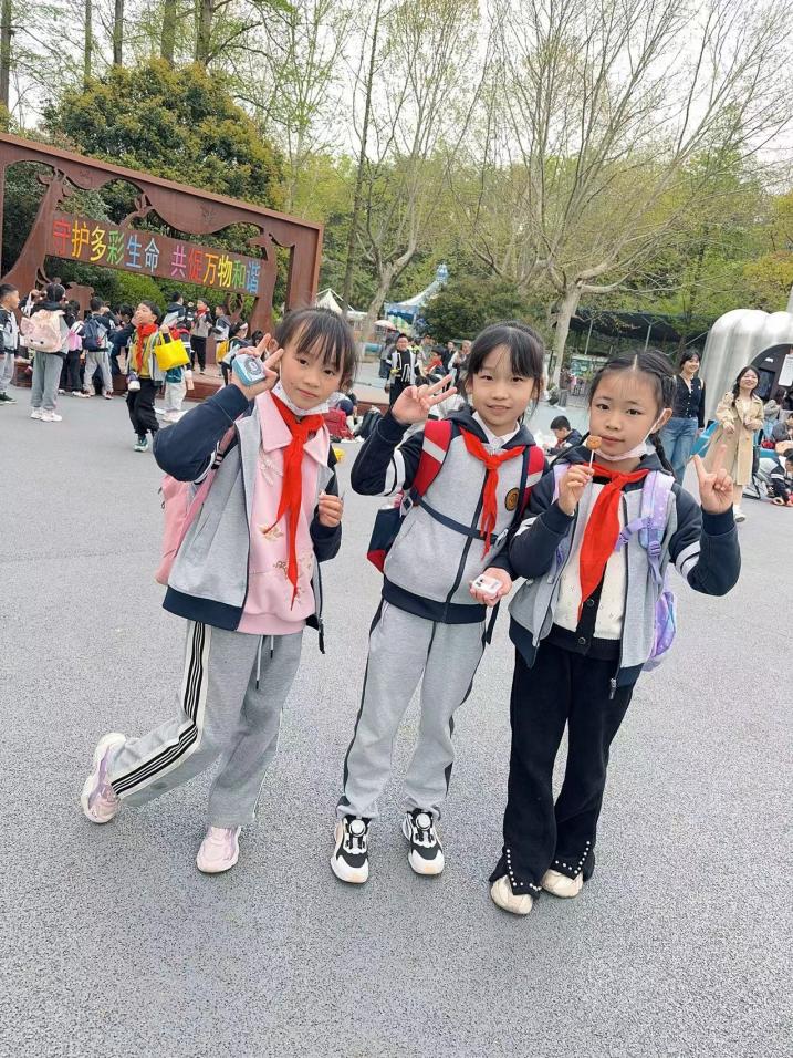 享春光之美，探动物之趣_html_34656afc.jpg