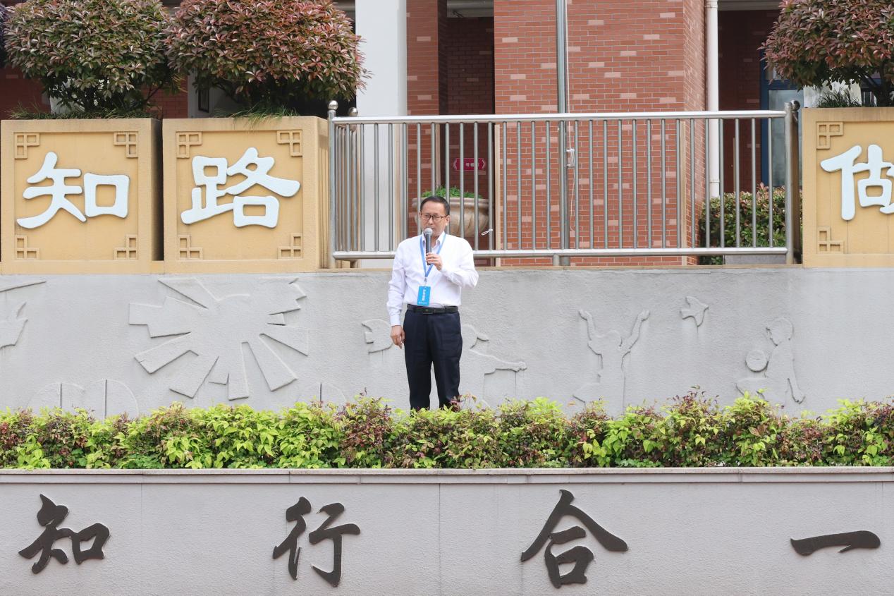 晓院附小开展消防安全演练_html_41758d6.jpg