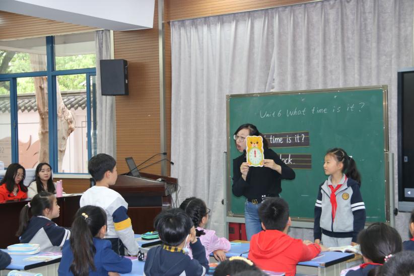 三1家长开放日-顾_html_m5d64845.jpg