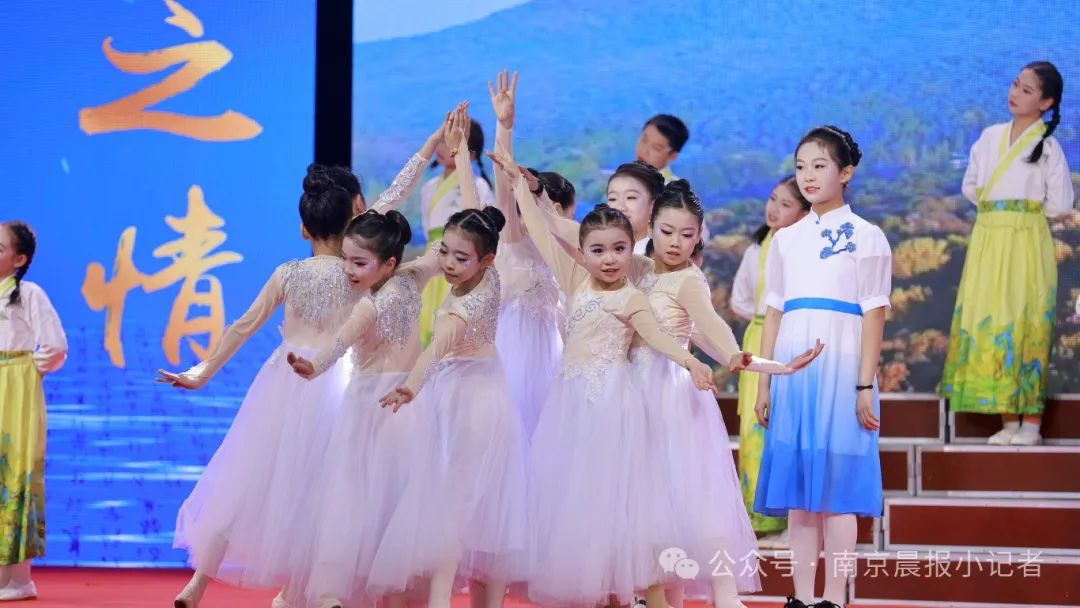 江畔诗会新闻稿2025.3.28_html_79f8e54.jpg