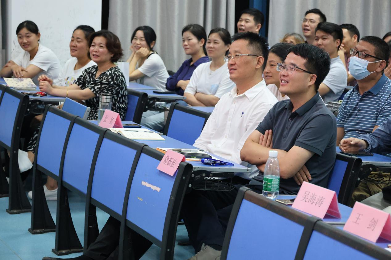 家校携手，为创建儿童友好校园助_html_158b26d8.jpg
