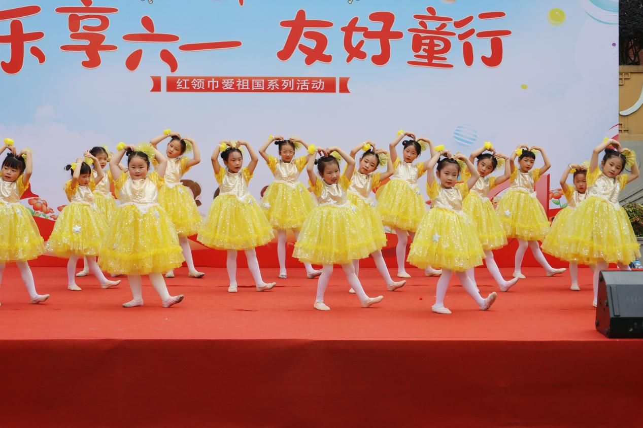 儿童节新闻稿_html_3d5b308e.jpg