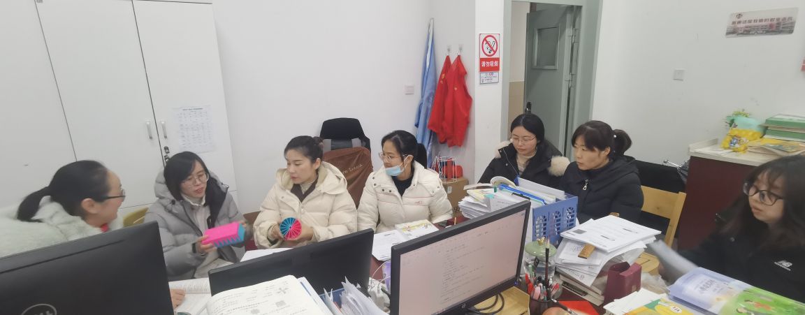【丁香汉声·教学】丁小数学组备课活动侧记_html_m2b65daa9.jpg