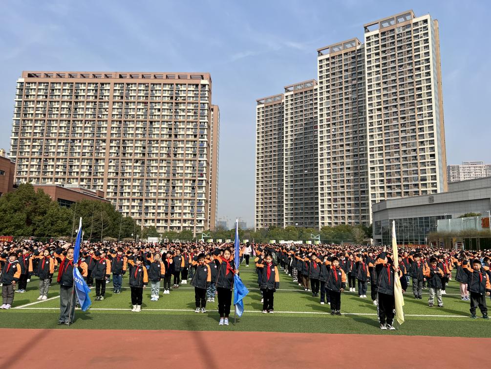 【丁香汉声·学生成长营】草树皆待绿，你我共护绿_html_2c7cd105.jpg