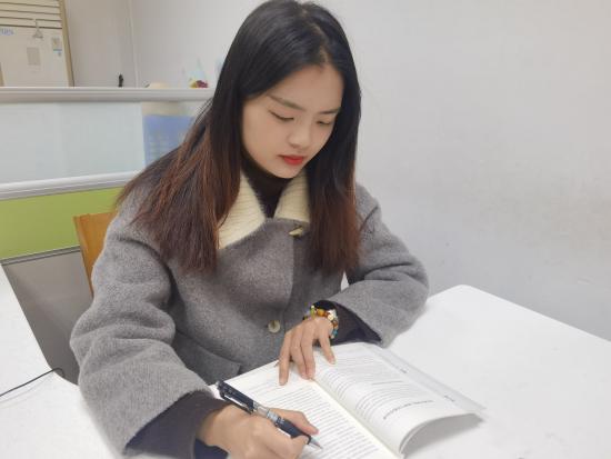 系列活动三_html_m11db211a.jpg