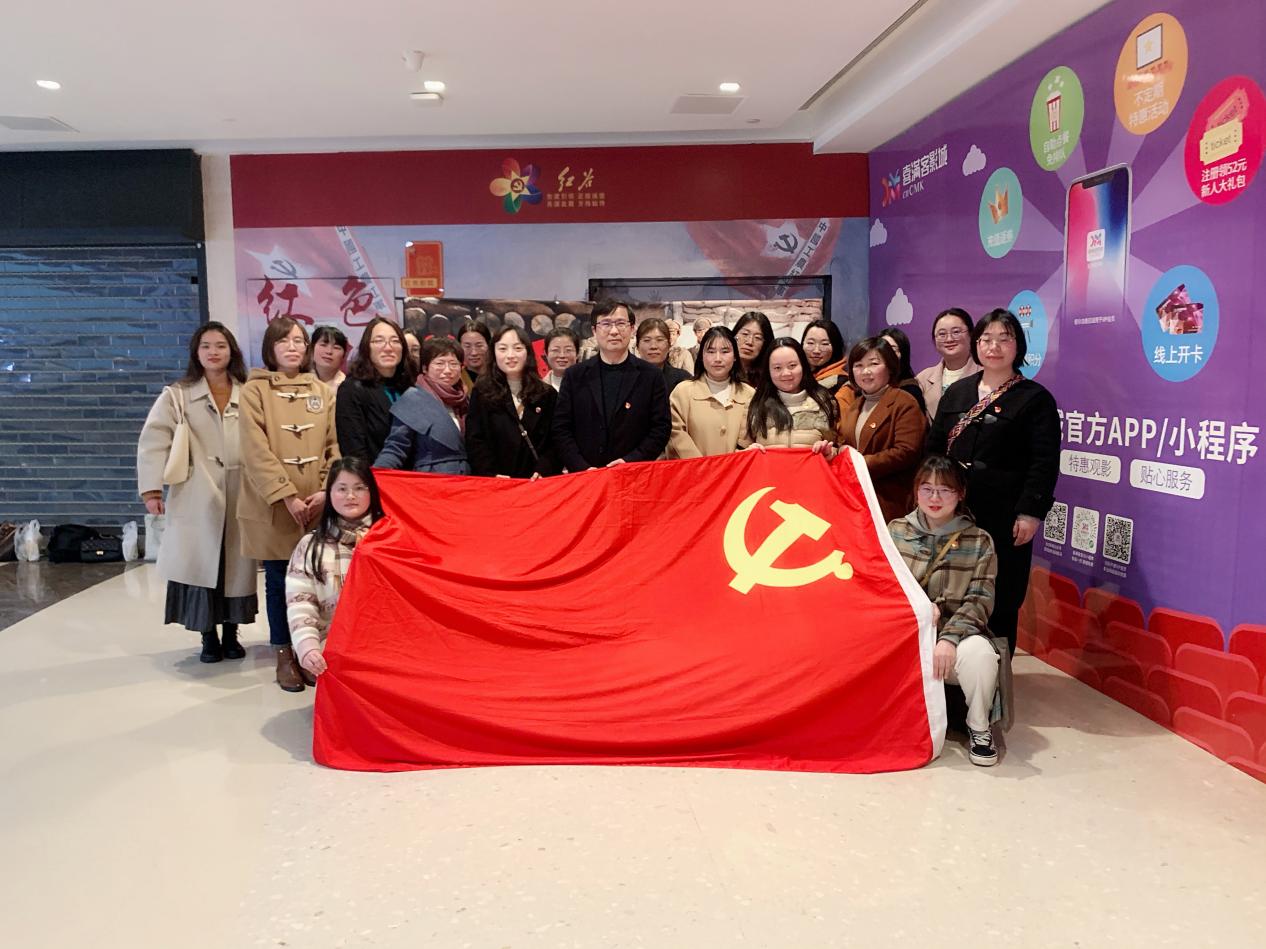 冬训观影稿 追忆峥嵘岁月 传承革命精神_html_m114730cd.jpg