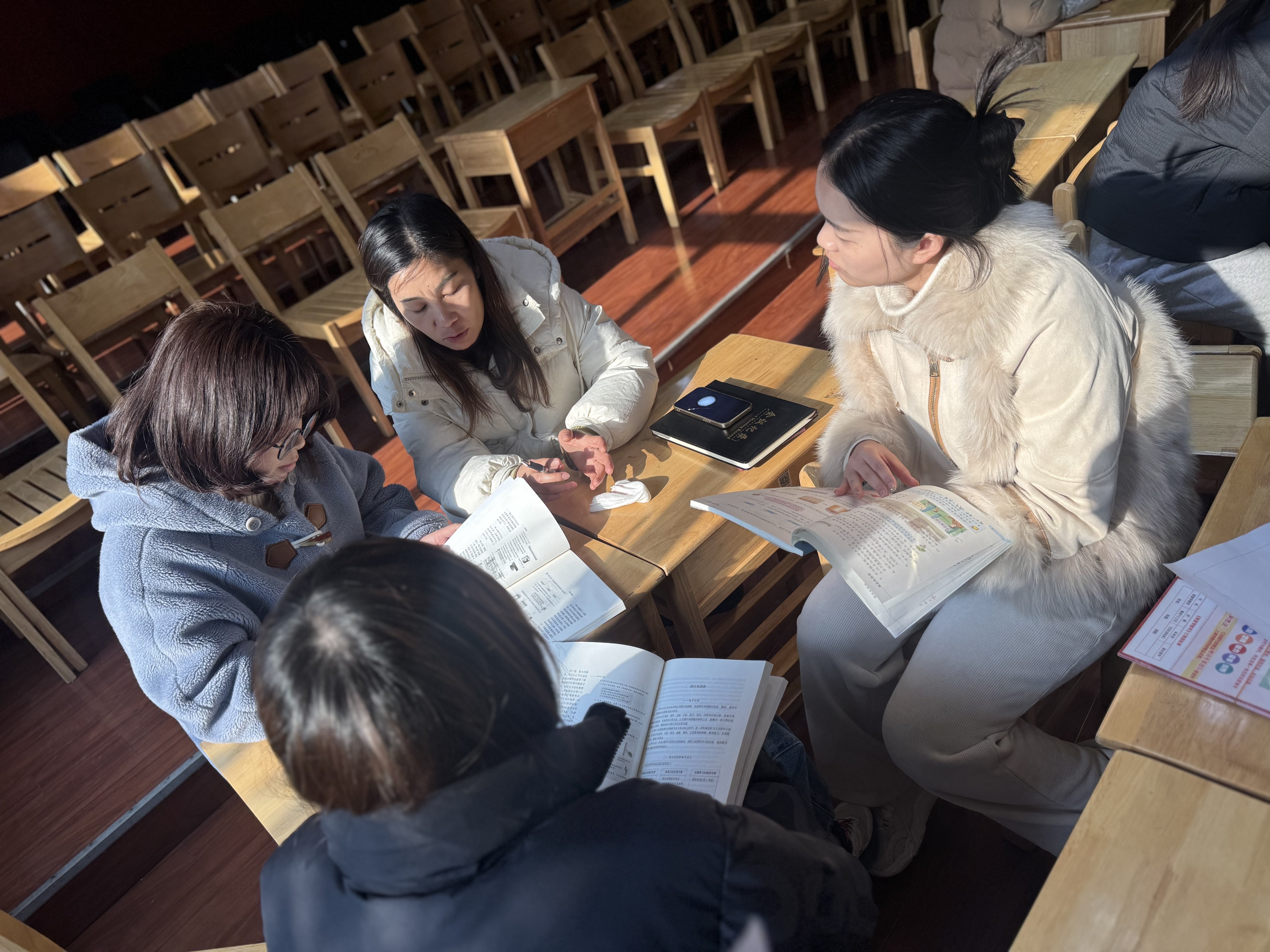 2.19数学集体备课报道_html_74a4d08a.jpg