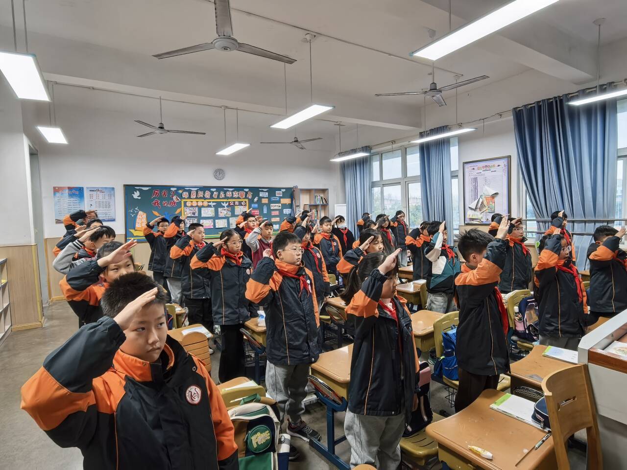 【丁香汉声 学生成长营】反对食品浪费,节约粮食_html_98b5c37.jpg