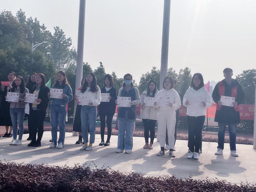 教师书法大赛颁奖报道_html_m1dd98913.jpg