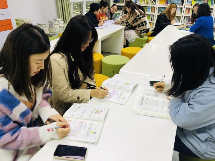 丁小数学组集体备课新闻稿_html_m7f83b904.jpg