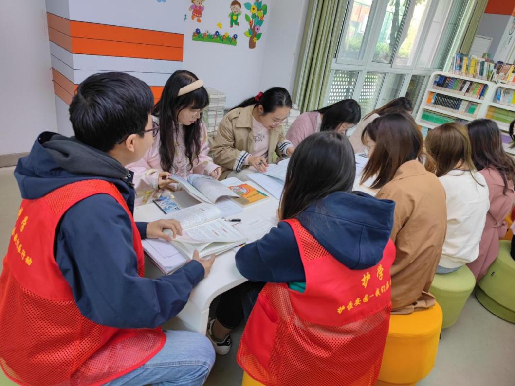 集体备课报道_html_3cc03412.jpg