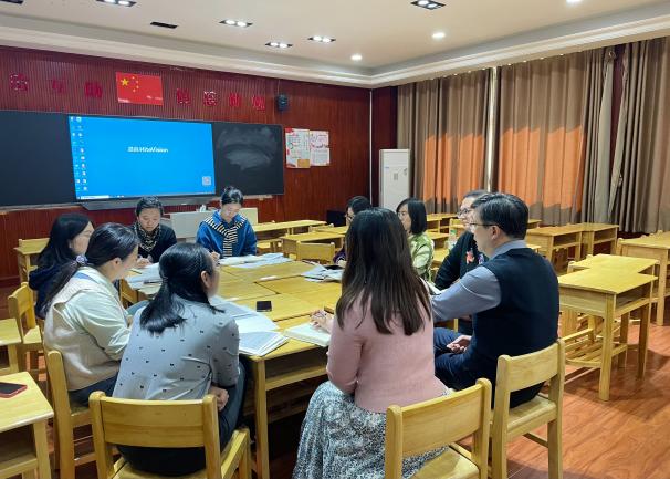 【丁香汉声·教学】知过往而奋进，望远山而潜行——2024—2025学年教学管理工作会侧记_html_md25c359.jpg
