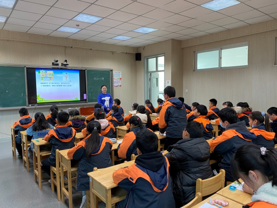 凝心聚力砥砺前行_html_7ee56415.jpg