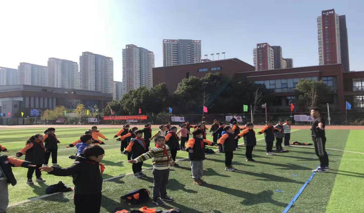 赛课报道_html_72f387cf.jpg