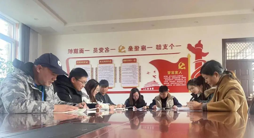 12月教学科研_html_251f0382.jpg