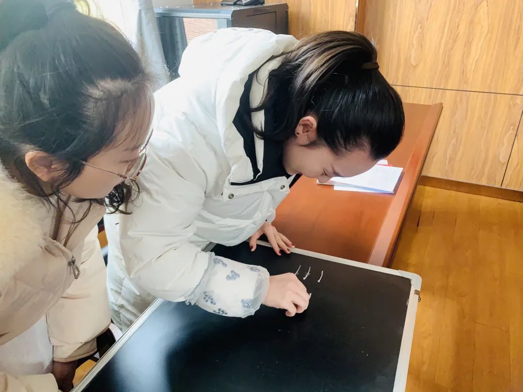粉笔_html_5e2c8a58.jpg