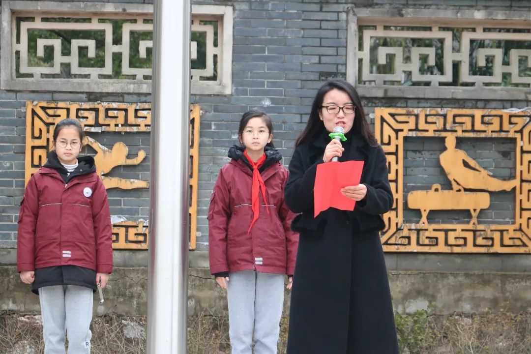 开学典礼_html_m313af69.jpg