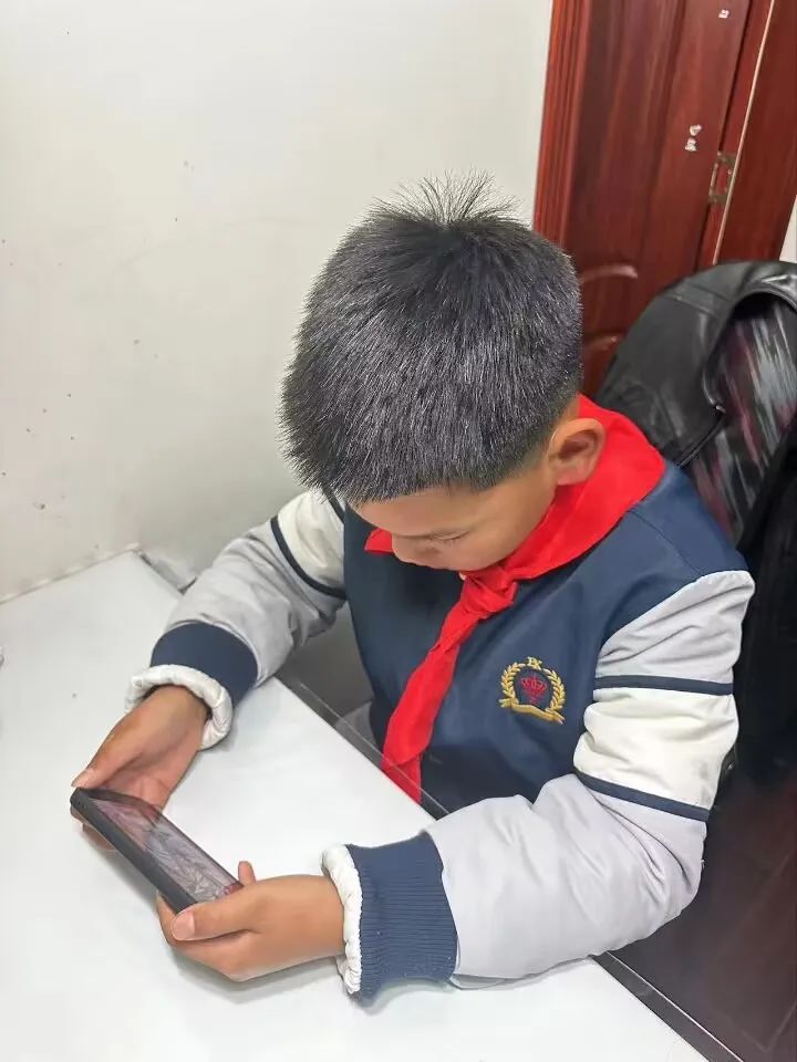 少先队_html_2f915156.jpg