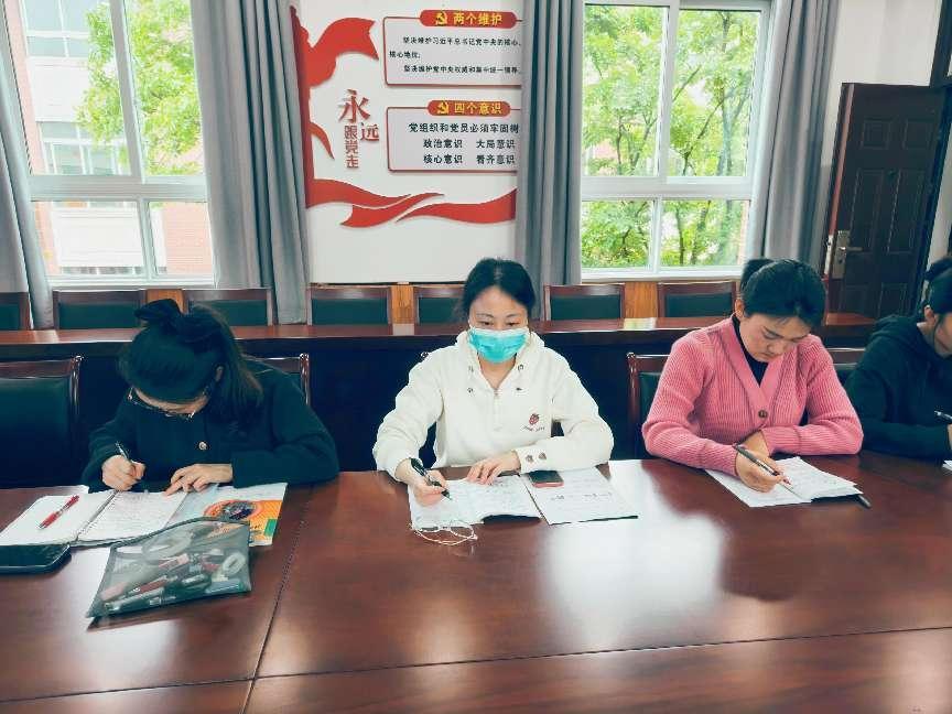 新建 DOCX 文档_html_2931c95b.jpg