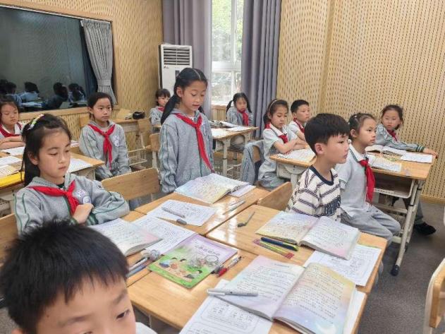 以研促教，教学相长——紫金小学语文学科“知新课堂”系列活动（五）_html_m675b4db7.jpg