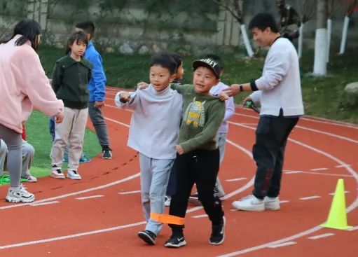 运动会666_html_m2b93a334.jpg