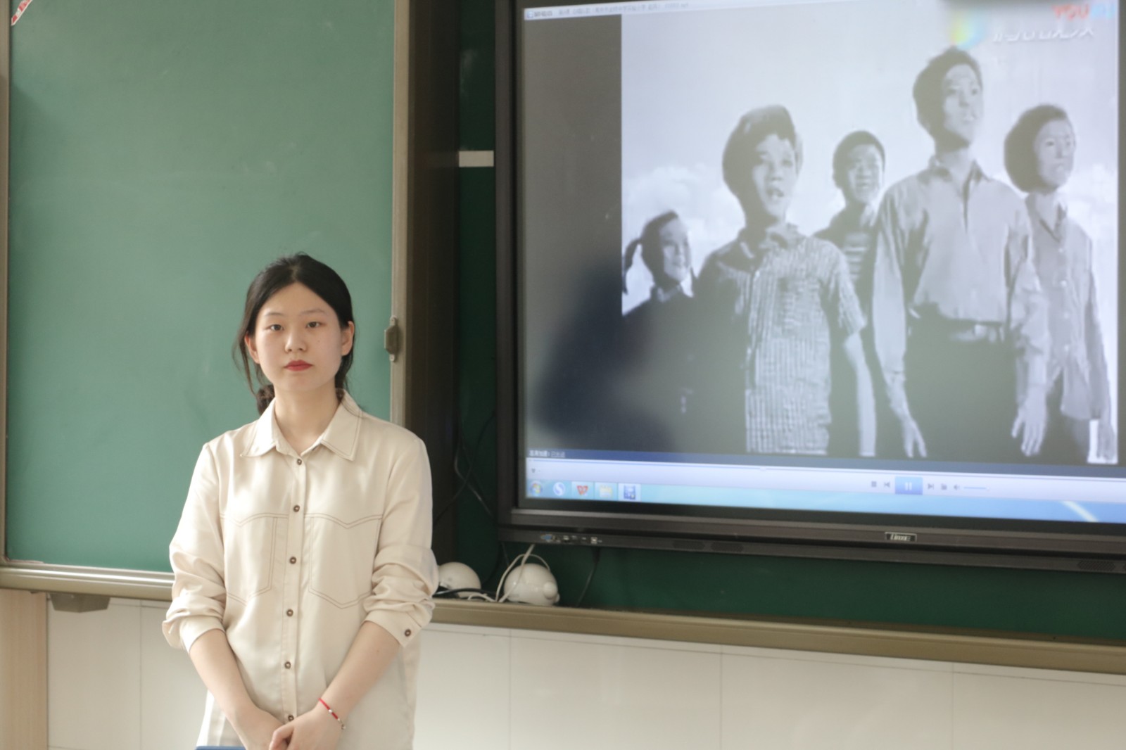 【书院紫金】队旗高高飘扬，红领巾系满理想 ——记紫金小学一年级队前教育活动