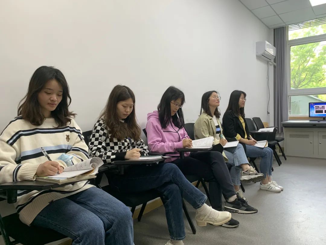 【书院紫金】立足课堂，助力教学——记栖霞区教师发展中心数学教研员杨清友主任莅临紫金小学指导课例（二）