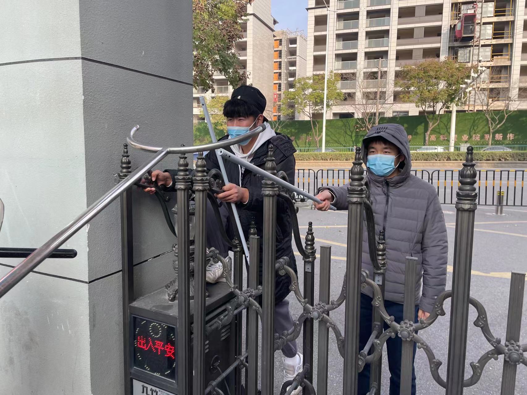 12.12报道_html_2f321a75.jpg